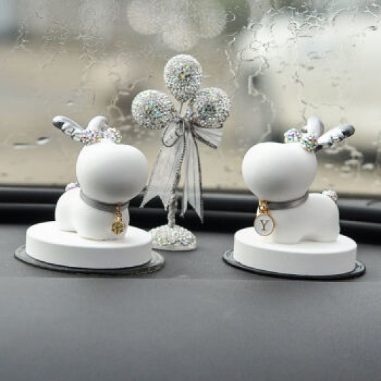 Car aromatherapy accessories, high-end Yilu Ping An car perfume, long-lasting fragrance, female creative car interior decorations, white deer+white deer+balloons+blue wind chime aromatherapy