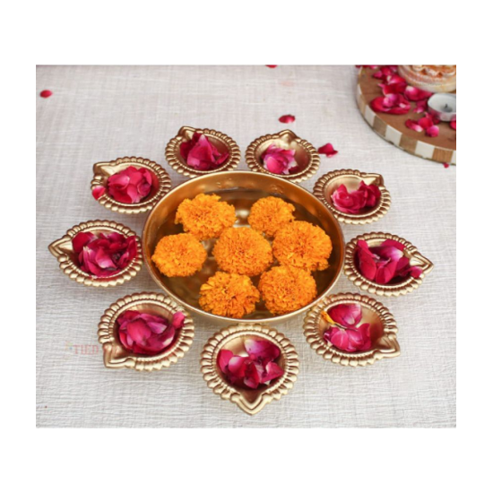 DOME DECO Gold Table Top Metal Tea Light Holder - Pack of 1