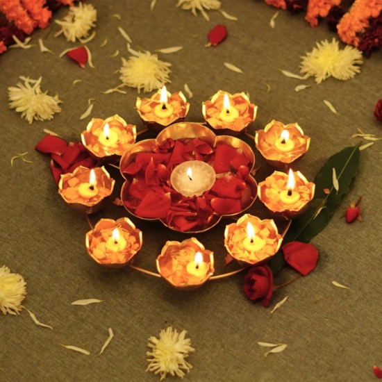 METAL MESTERY Gold Table Top Metal Tea Light Holder - Pack of 1