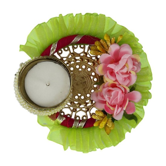 eCraftIndia Green Table Top Iron Tea Light Holder - Pack of 1